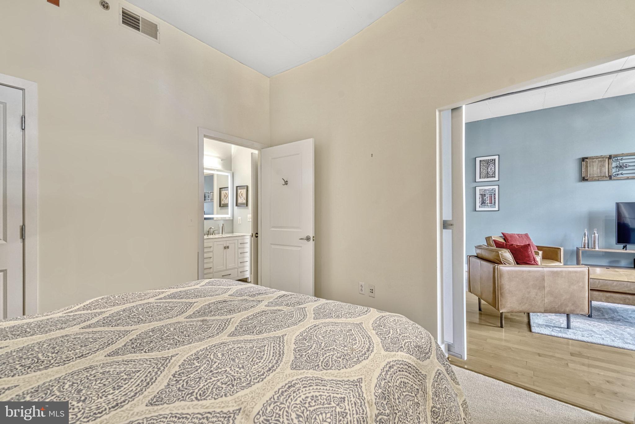 520 JOHN CARLYLE STREET 226