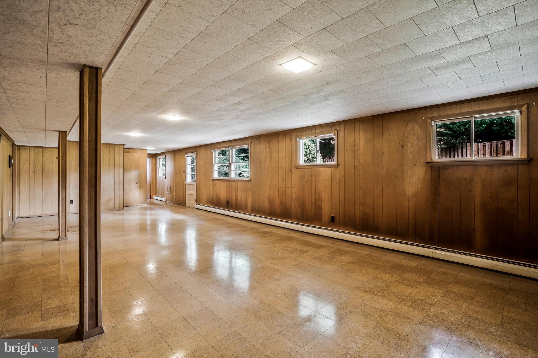 1425 KNOX PLACE