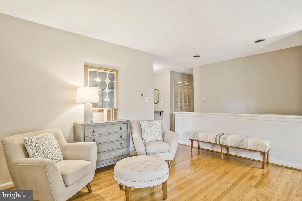 1425 KNOX PLACE