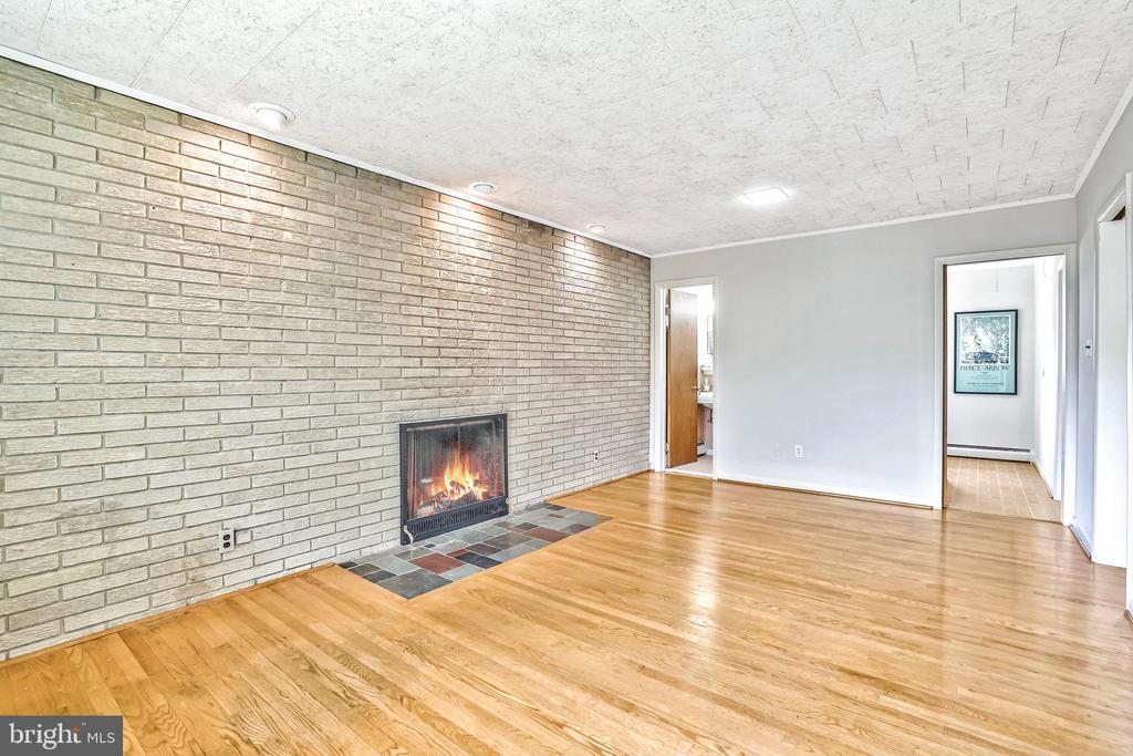 1425 KNOX PLACE