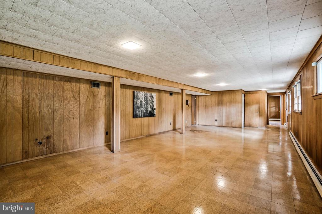 1425 KNOX PLACE