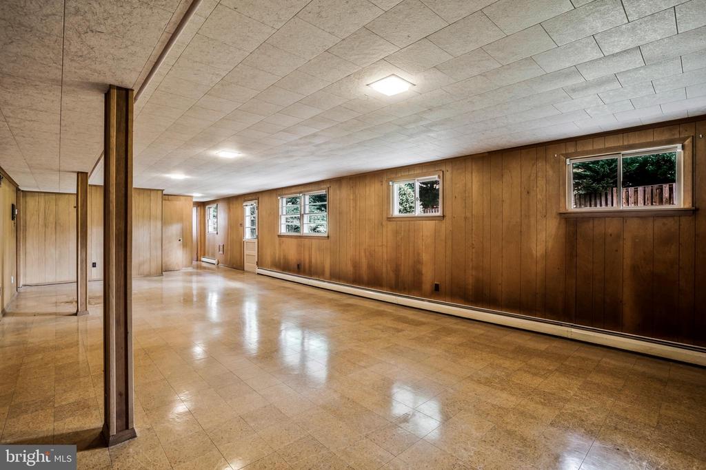1425 KNOX PLACE