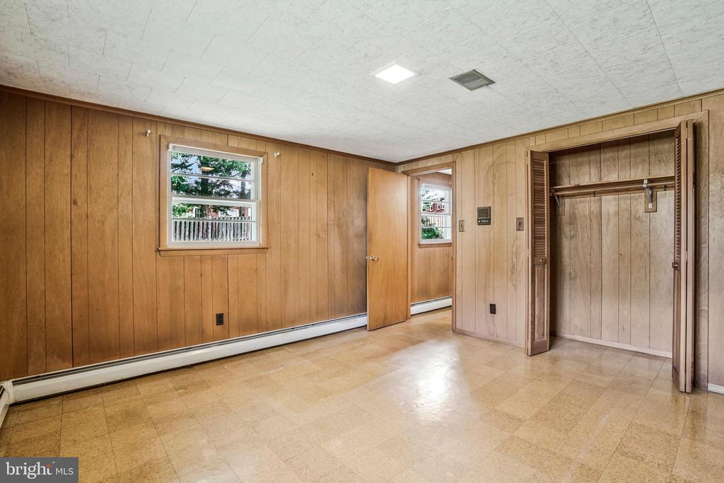 1425 KNOX PLACE