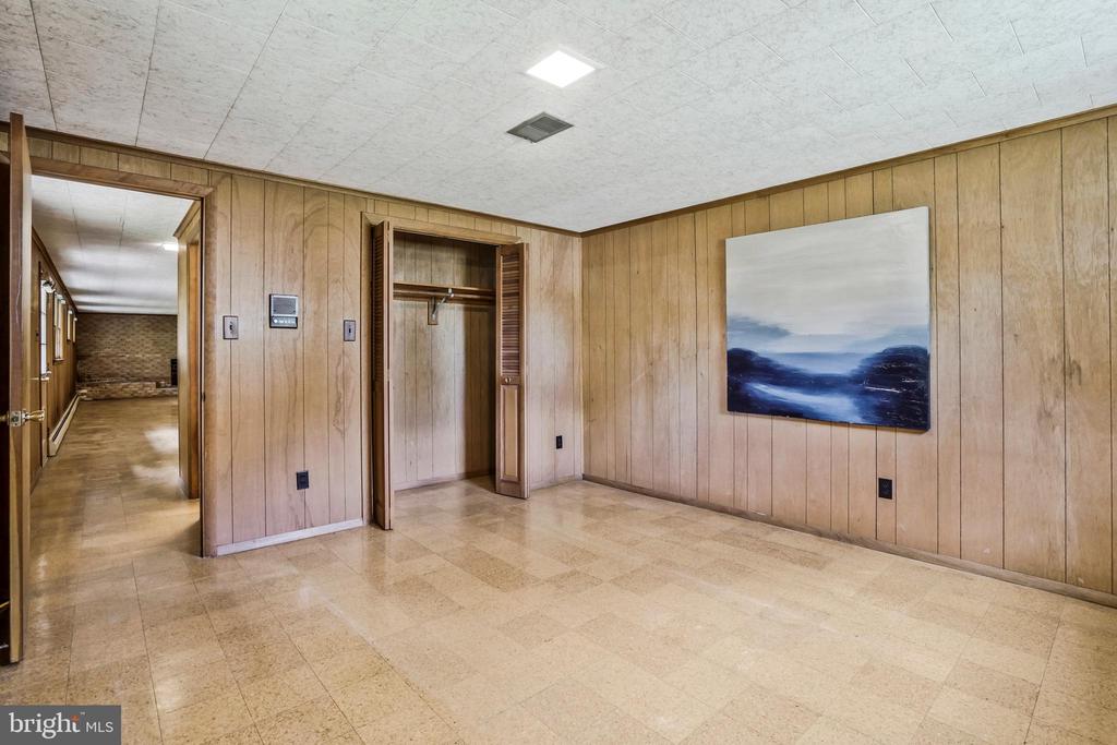 1425 KNOX PLACE