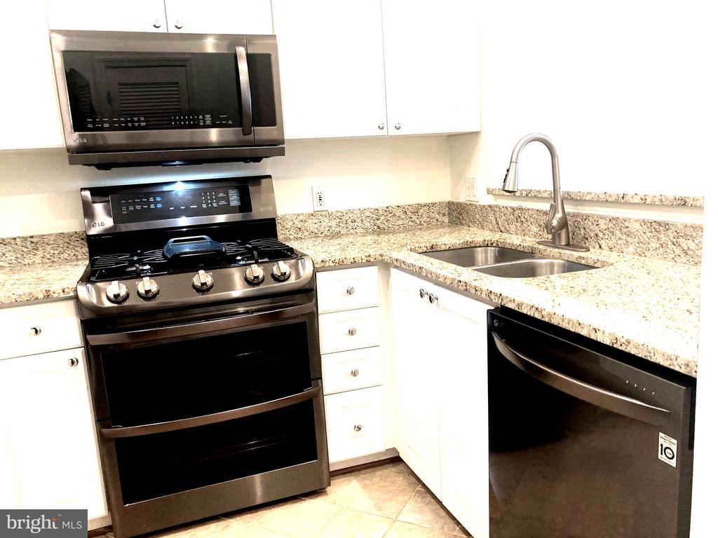 2323 HENSHAW PLACE 103