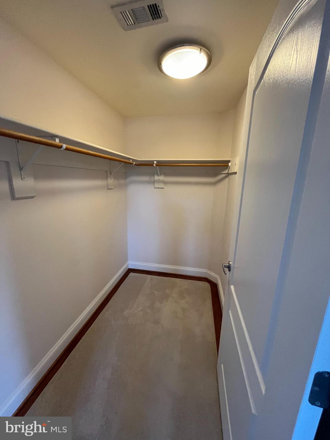 1115 CAMERON STREET 402