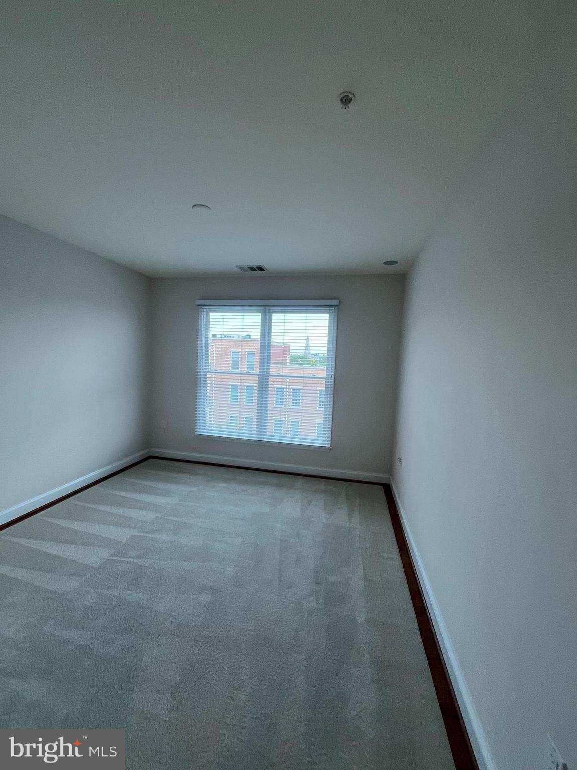 1115 CAMERON STREET 402