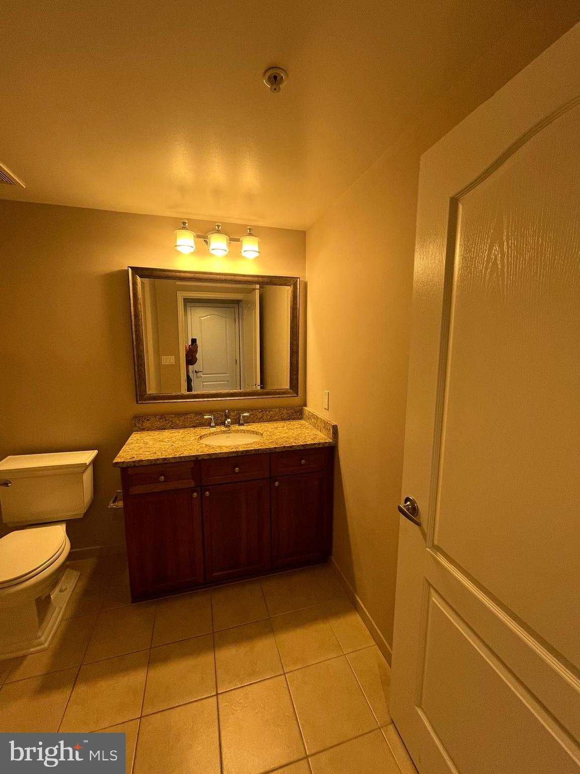 1115 CAMERON STREET 402