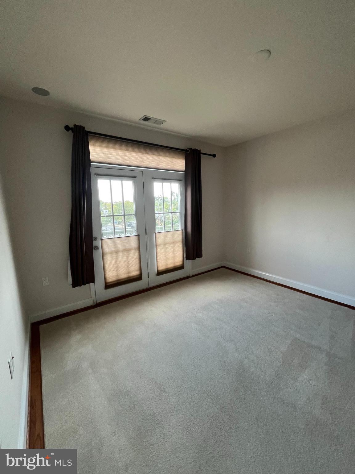 1115 CAMERON STREET 402