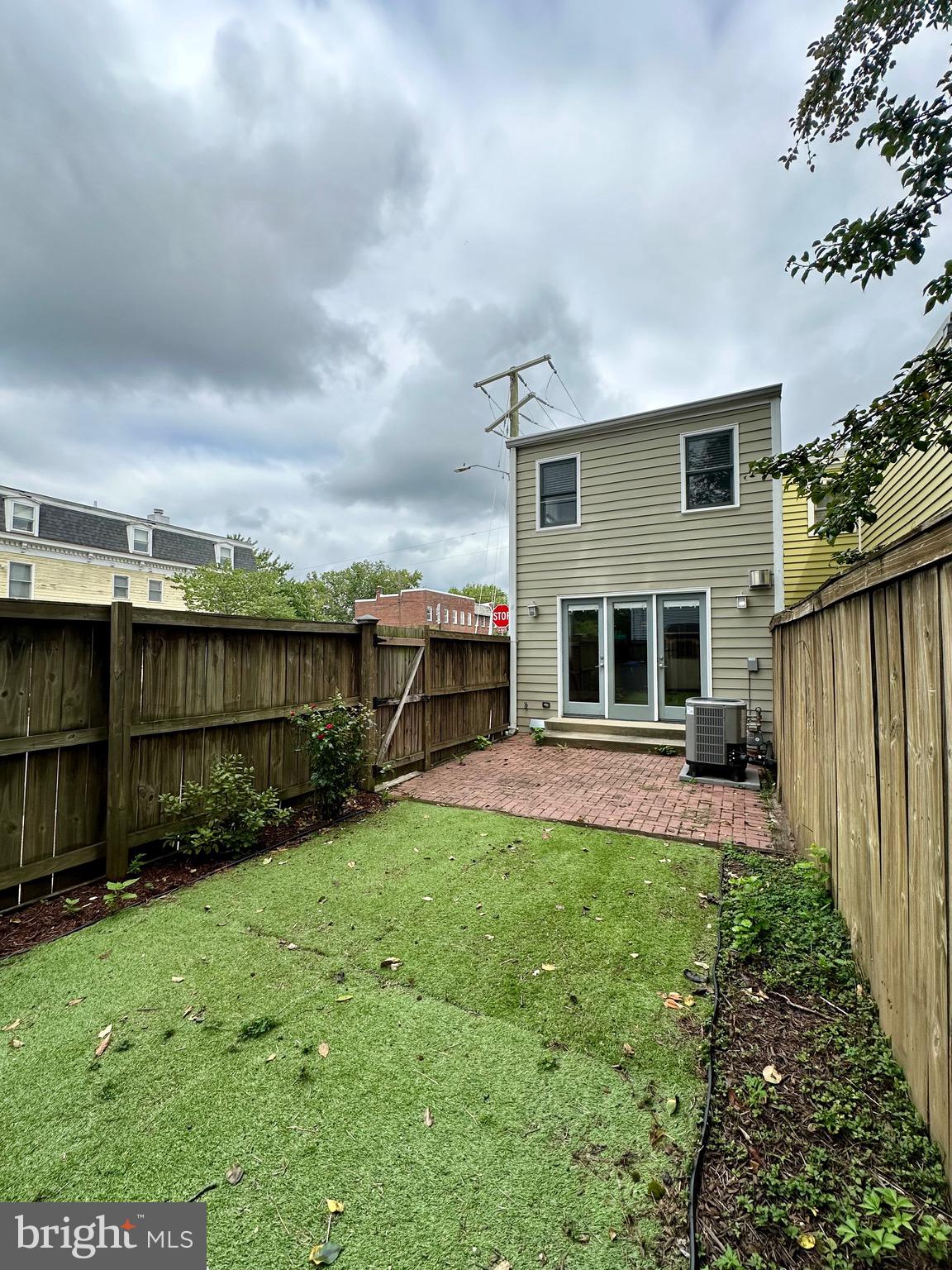 1124 PRINCESS STREET