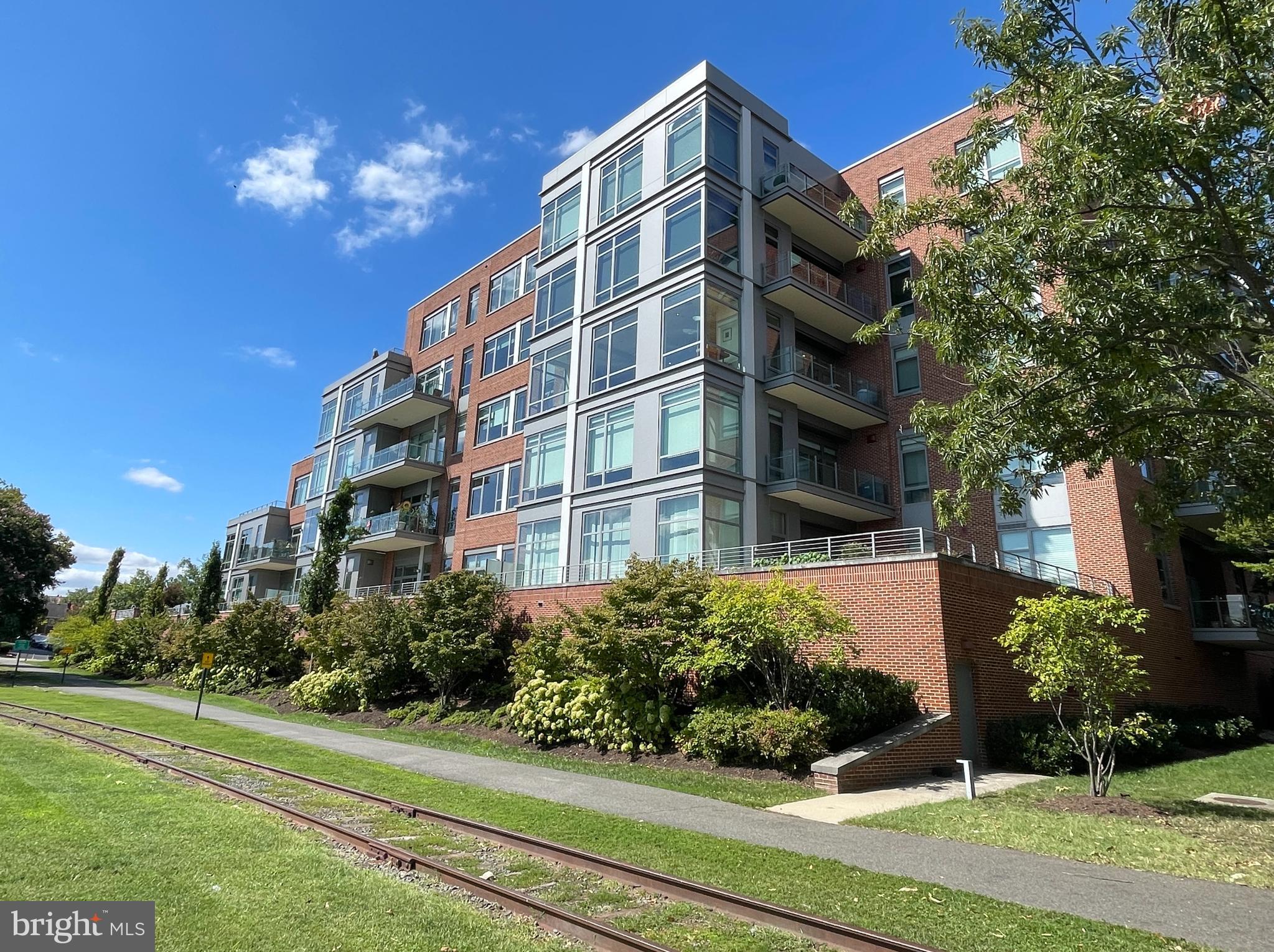 601 N FAIRFAX STREET 403