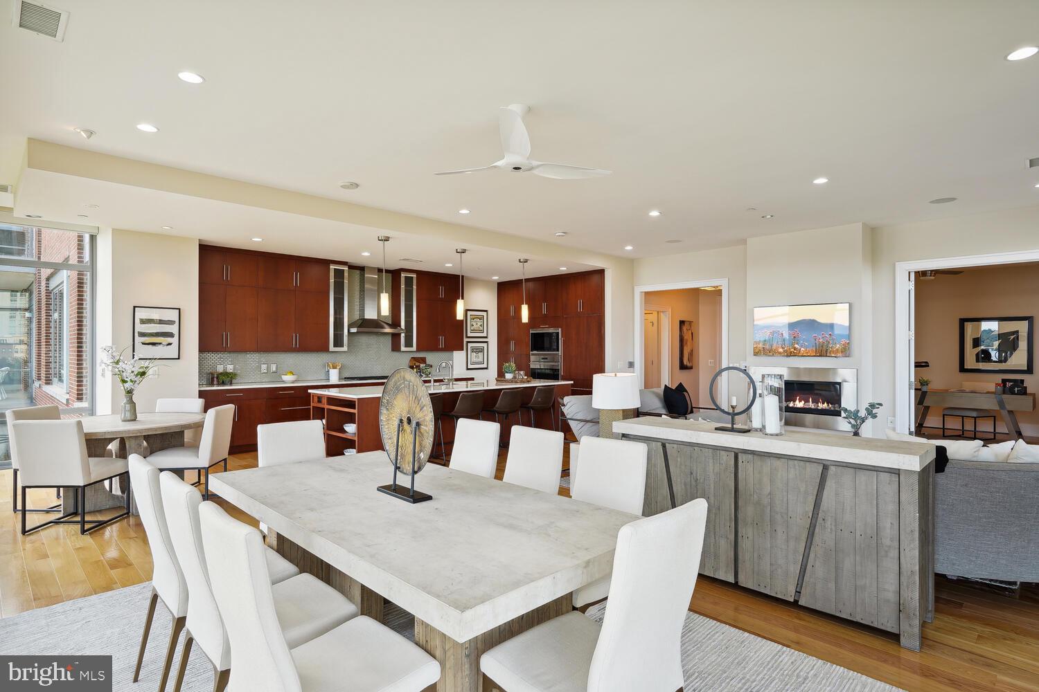 601 N FAIRFAX STREET 403