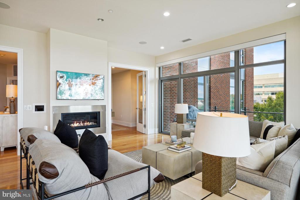 601 N FAIRFAX STREET 403