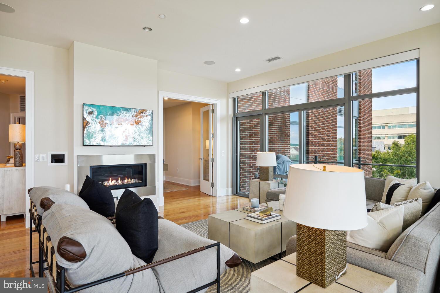 601 N FAIRFAX STREET 403