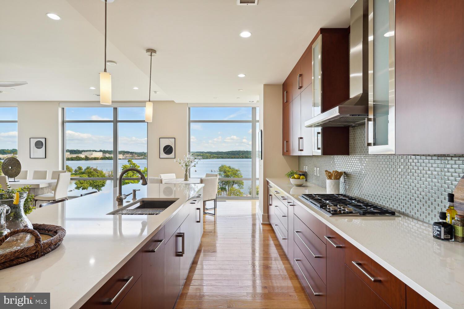 601 N FAIRFAX STREET 403