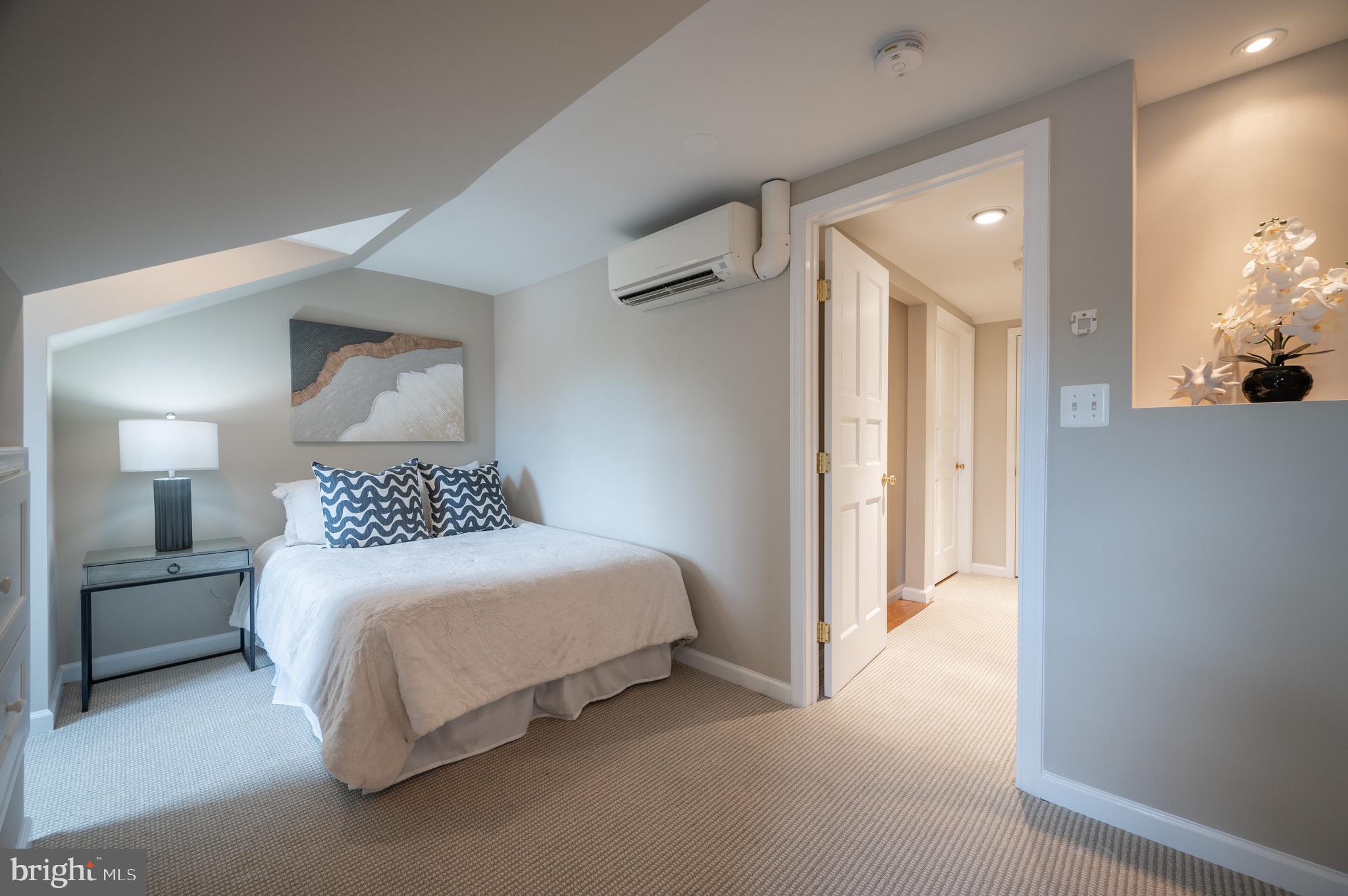 209 JEFFERSON STREET