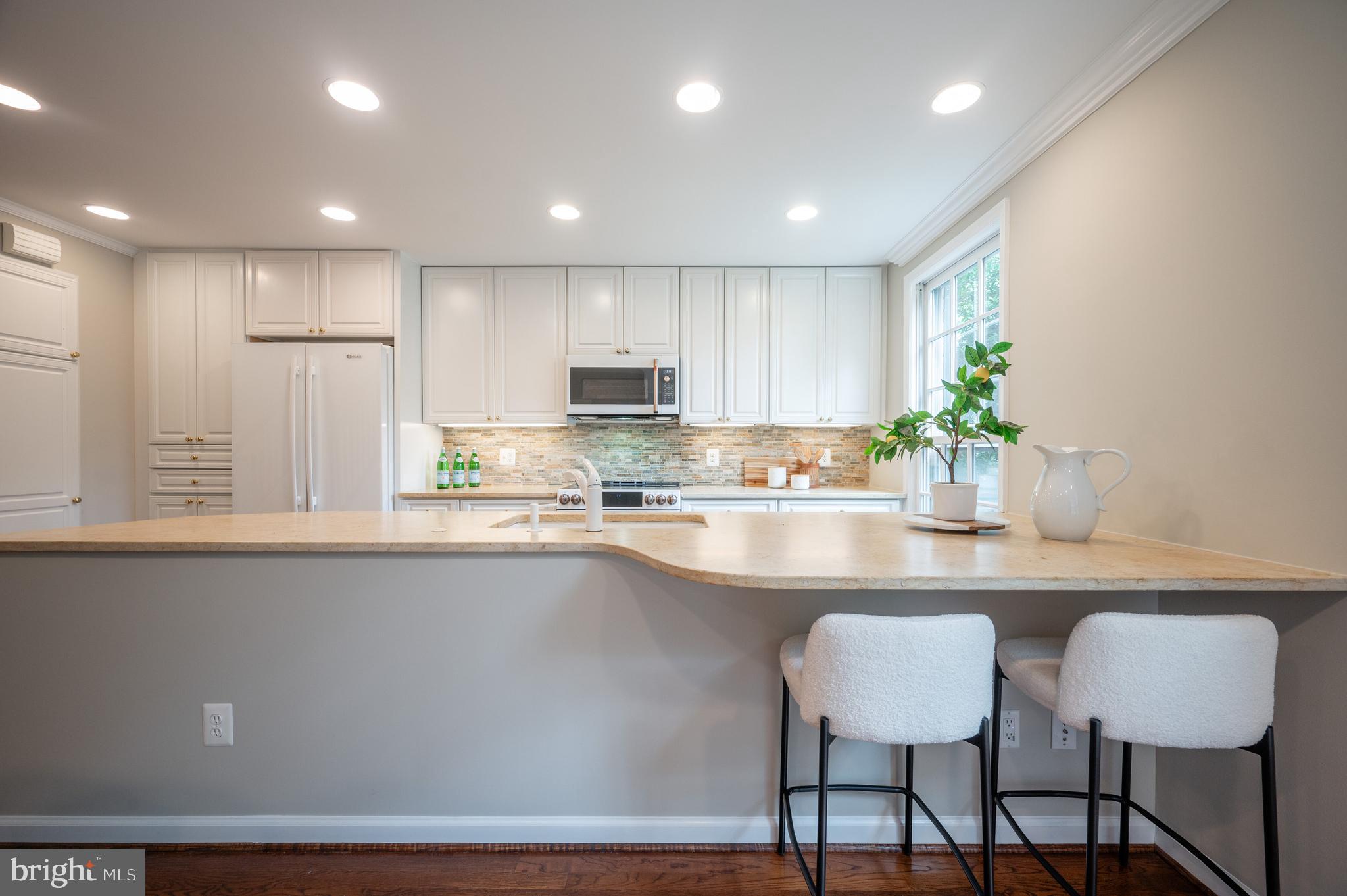 209 JEFFERSON STREET