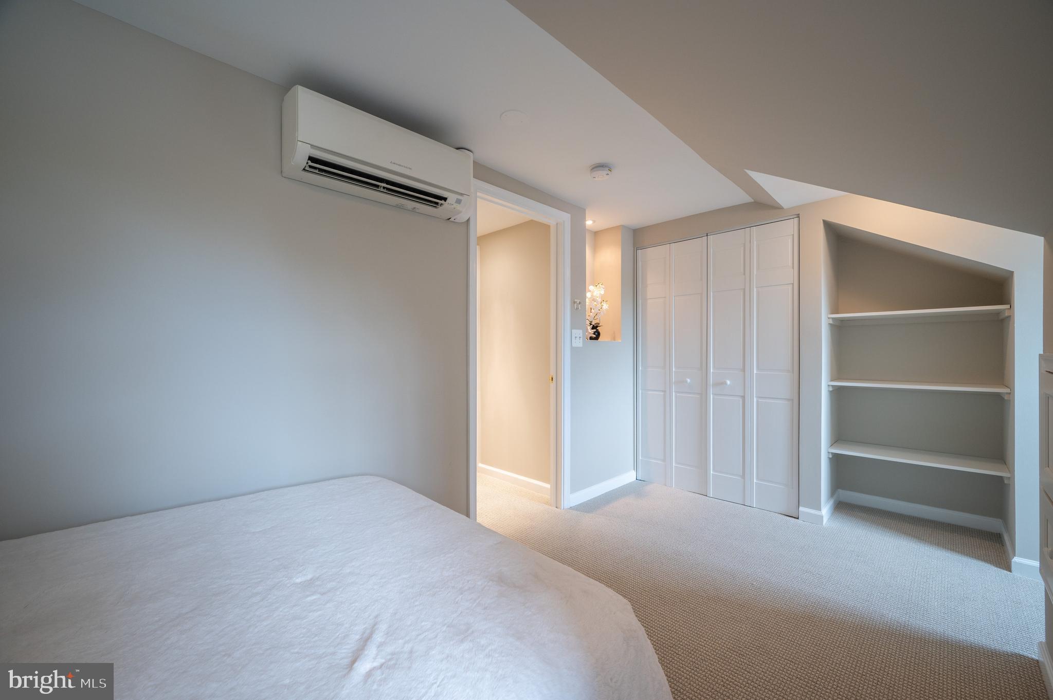 209 JEFFERSON STREET