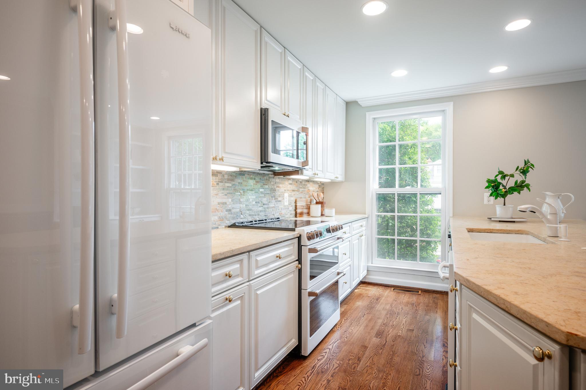 209 JEFFERSON STREET