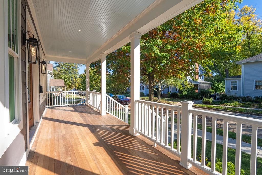 11 W MAPLE STREET
