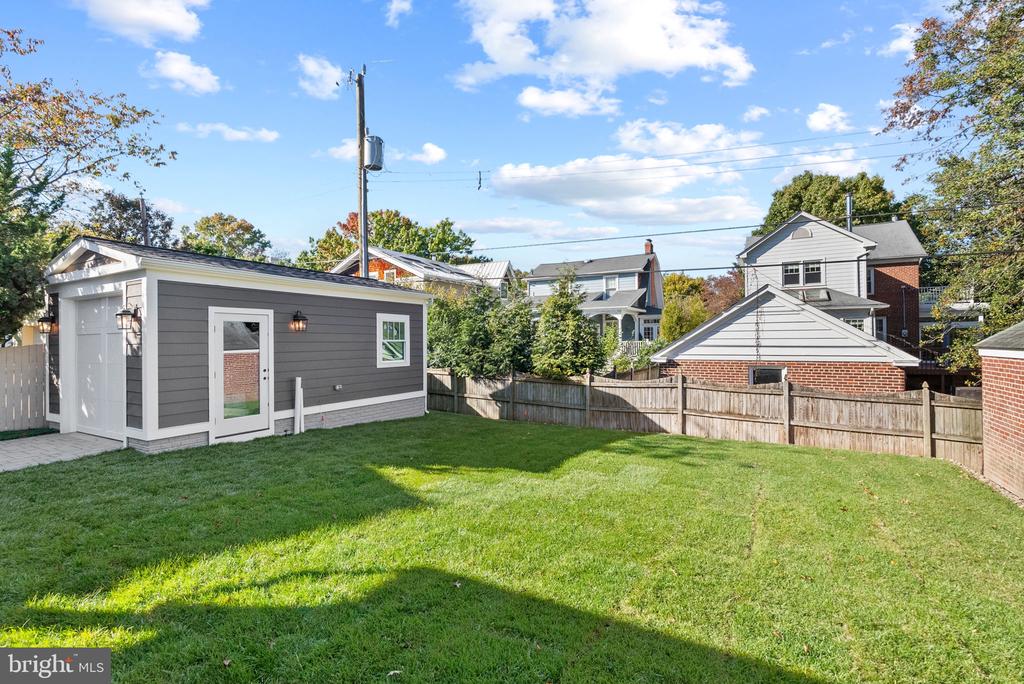 11 W MAPLE STREET
