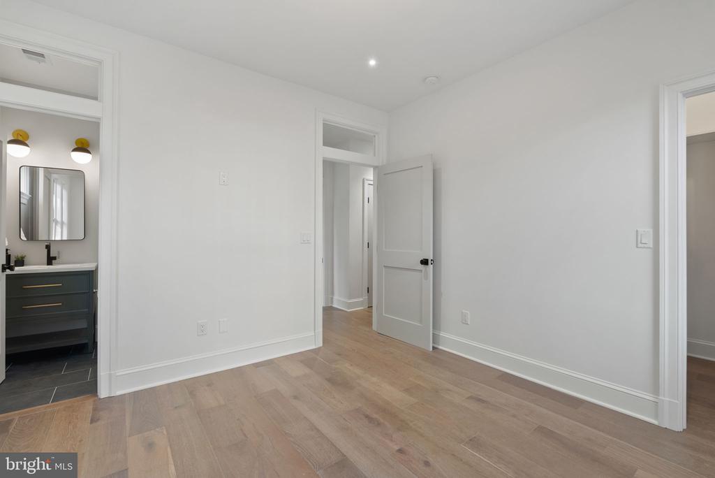 11 W MAPLE STREET