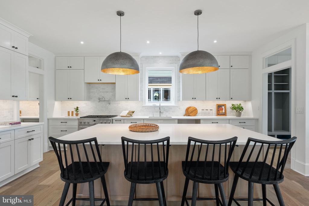 11 W MAPLE STREET