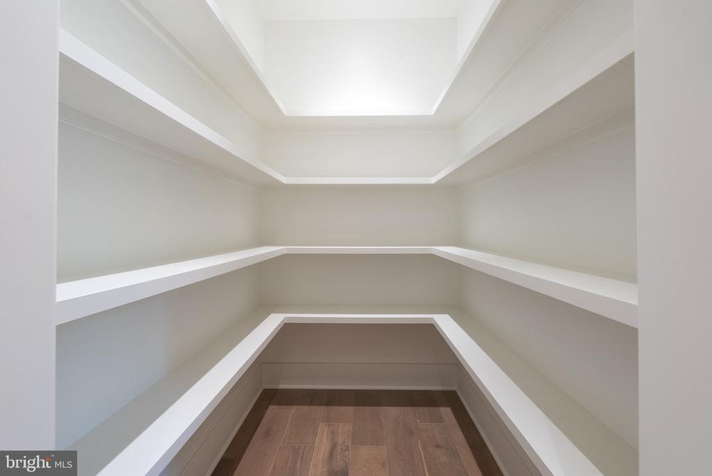 11 W MAPLE STREET