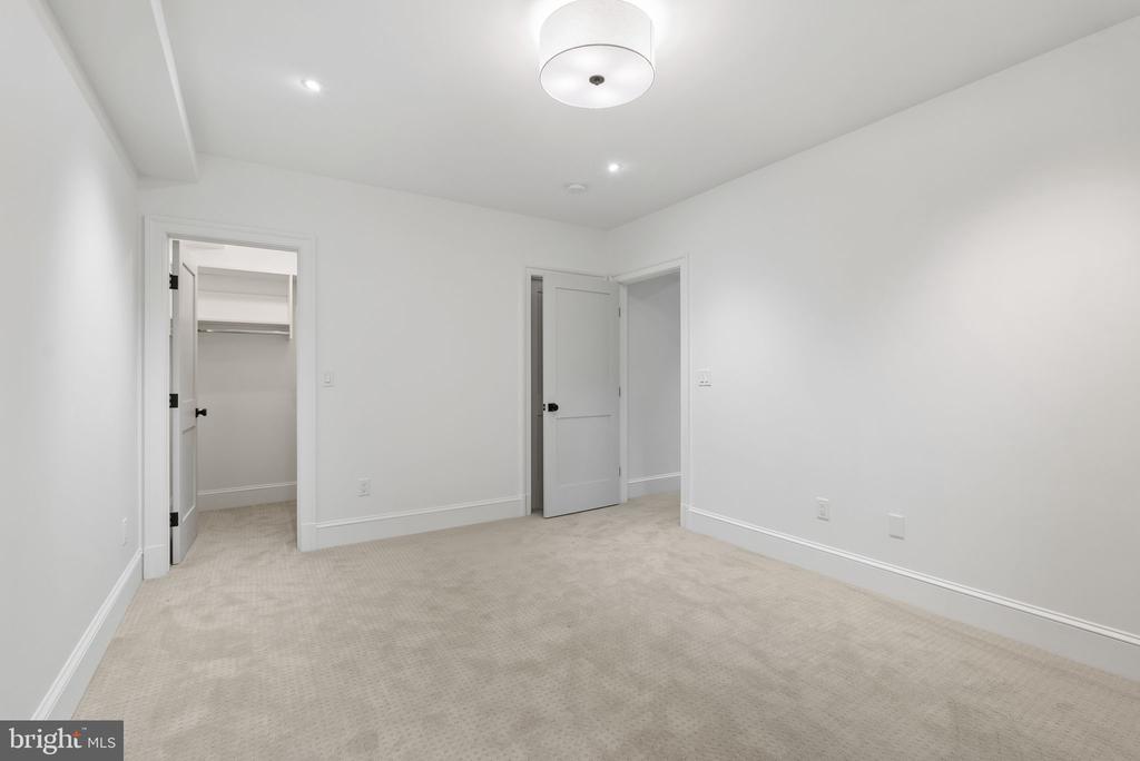 11 W MAPLE STREET