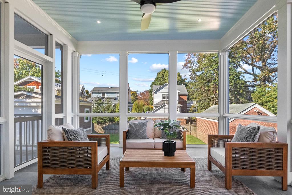 11 W MAPLE STREET