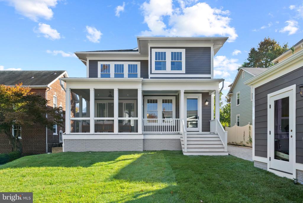 11 W MAPLE STREET