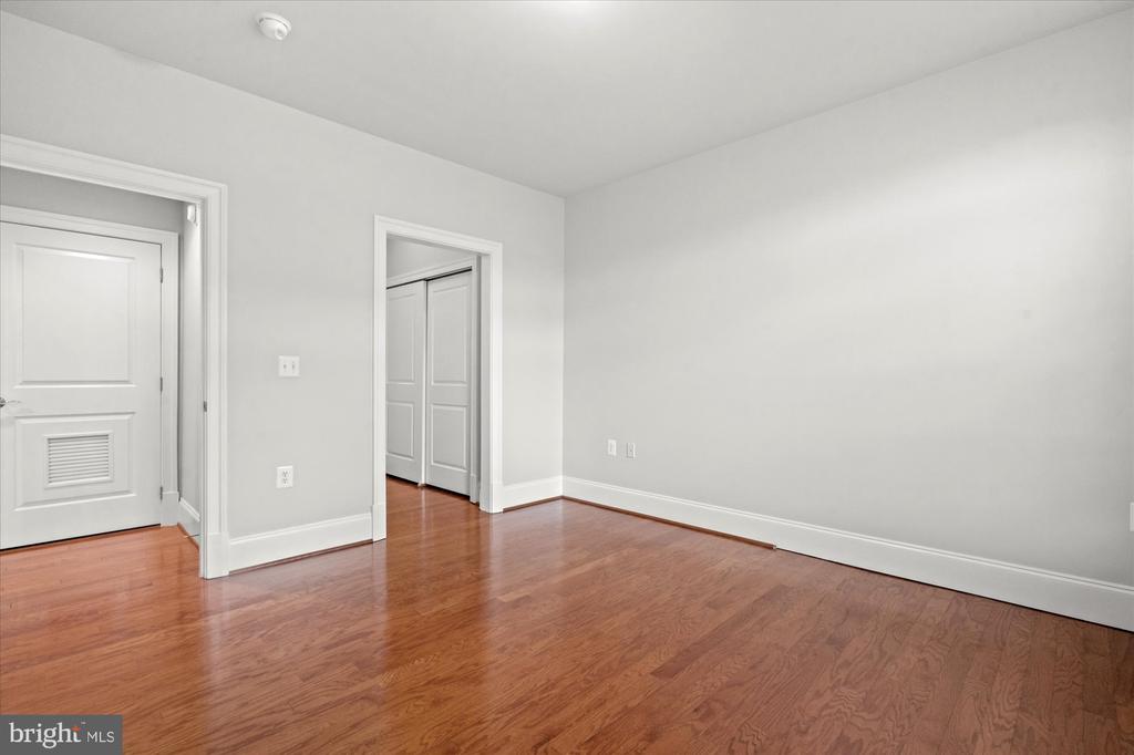 600 SECOND STREET 304
