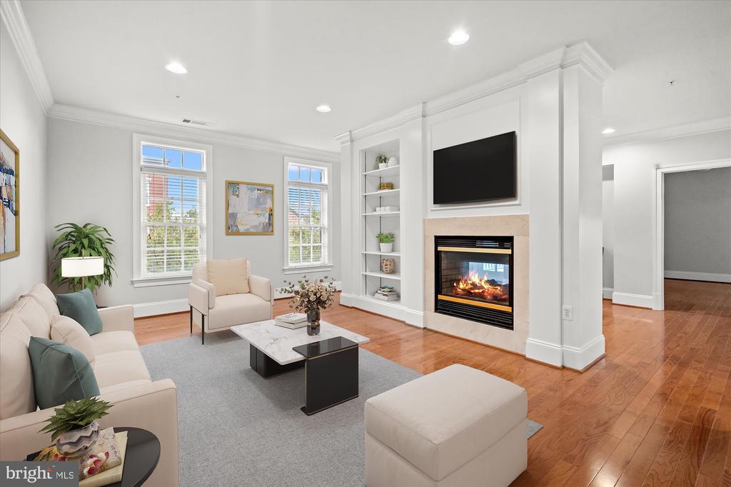 600 SECOND STREET 304