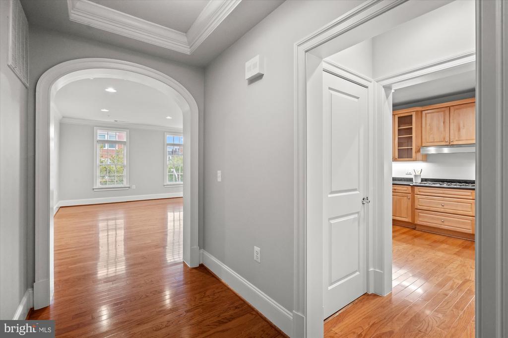 600 SECOND STREET 304