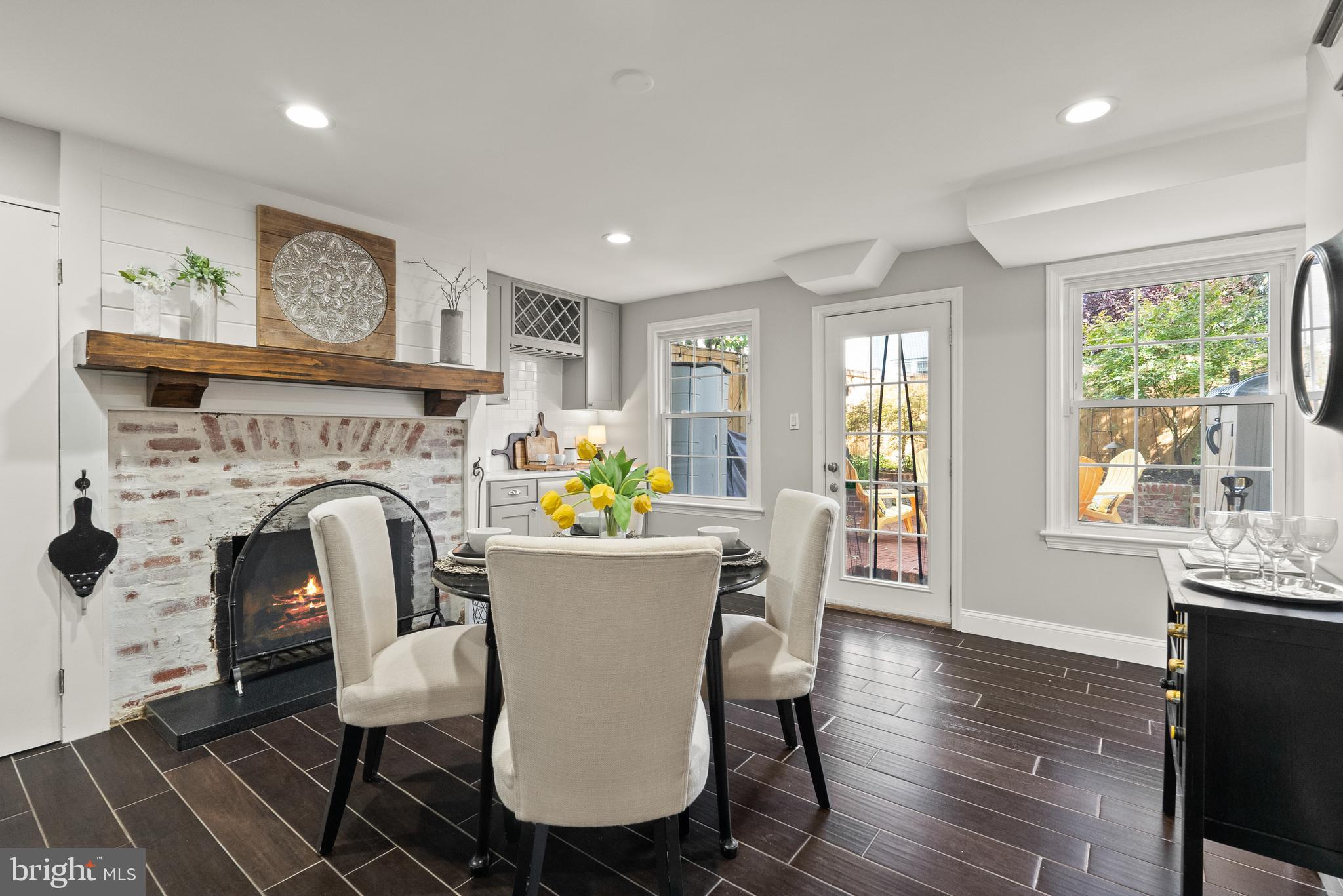 1121 POWHATAN STREET