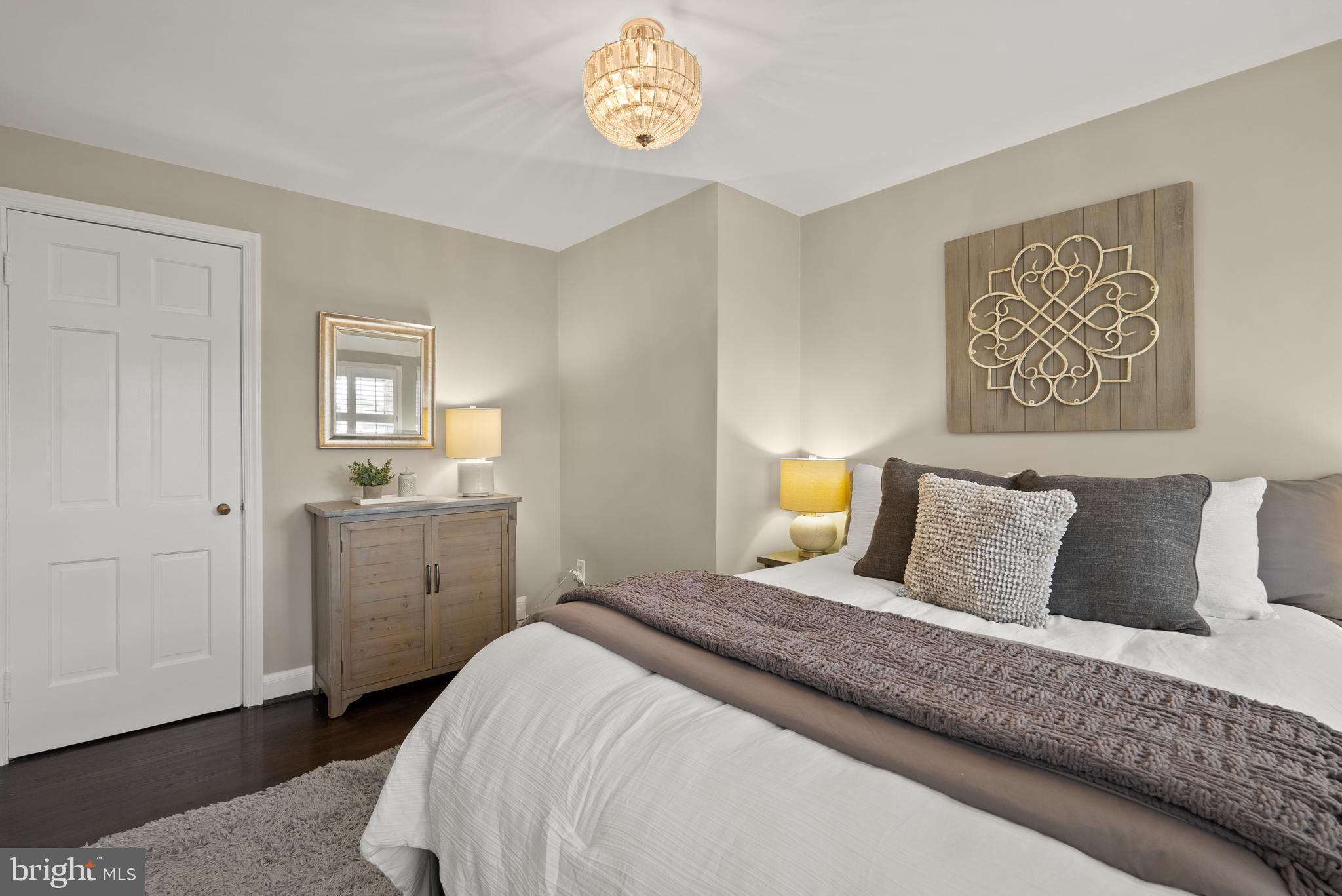 1121 POWHATAN STREET