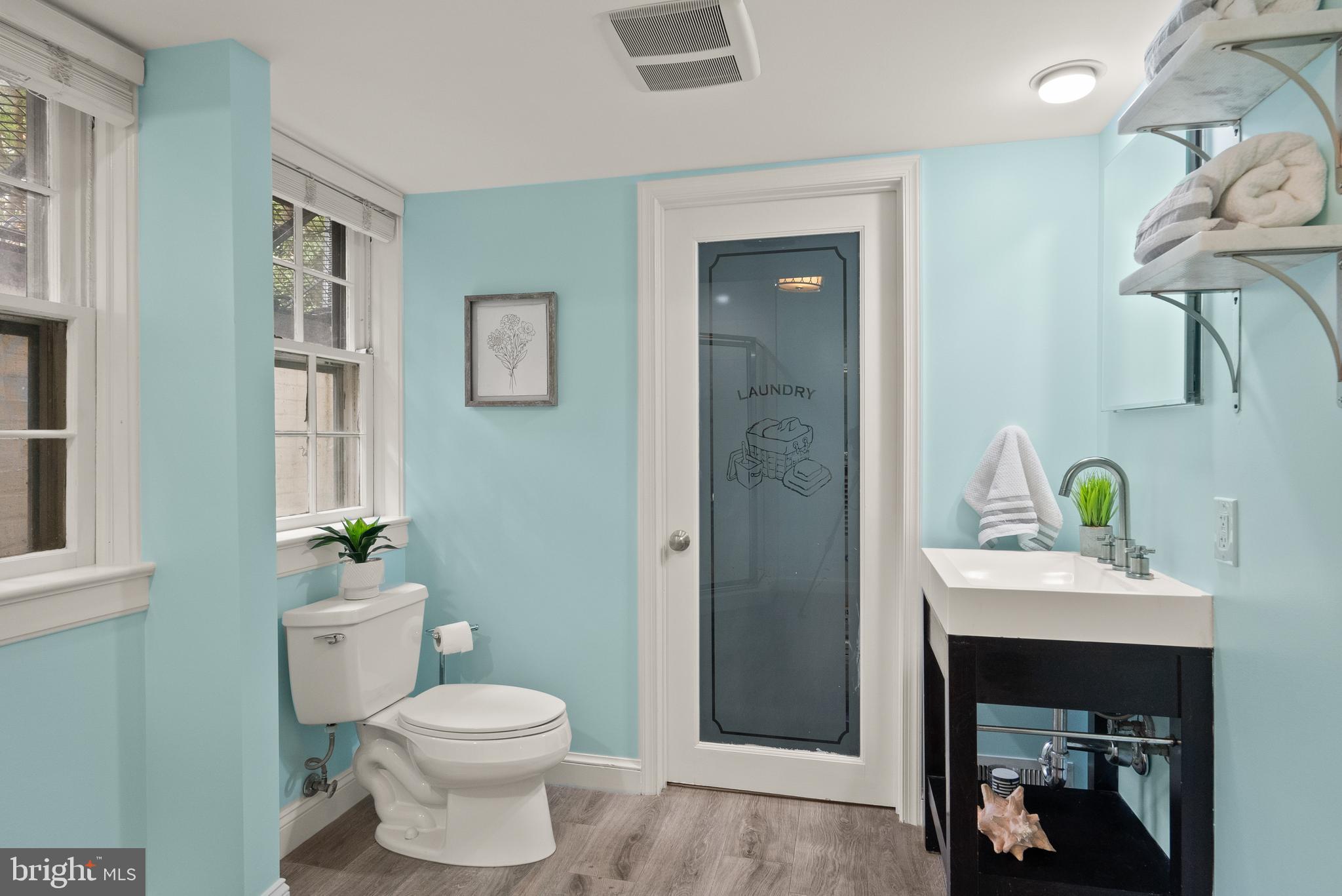 1121 POWHATAN STREET