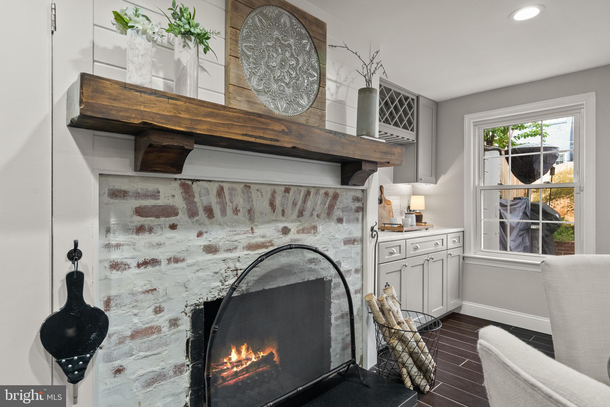 1121 POWHATAN STREET