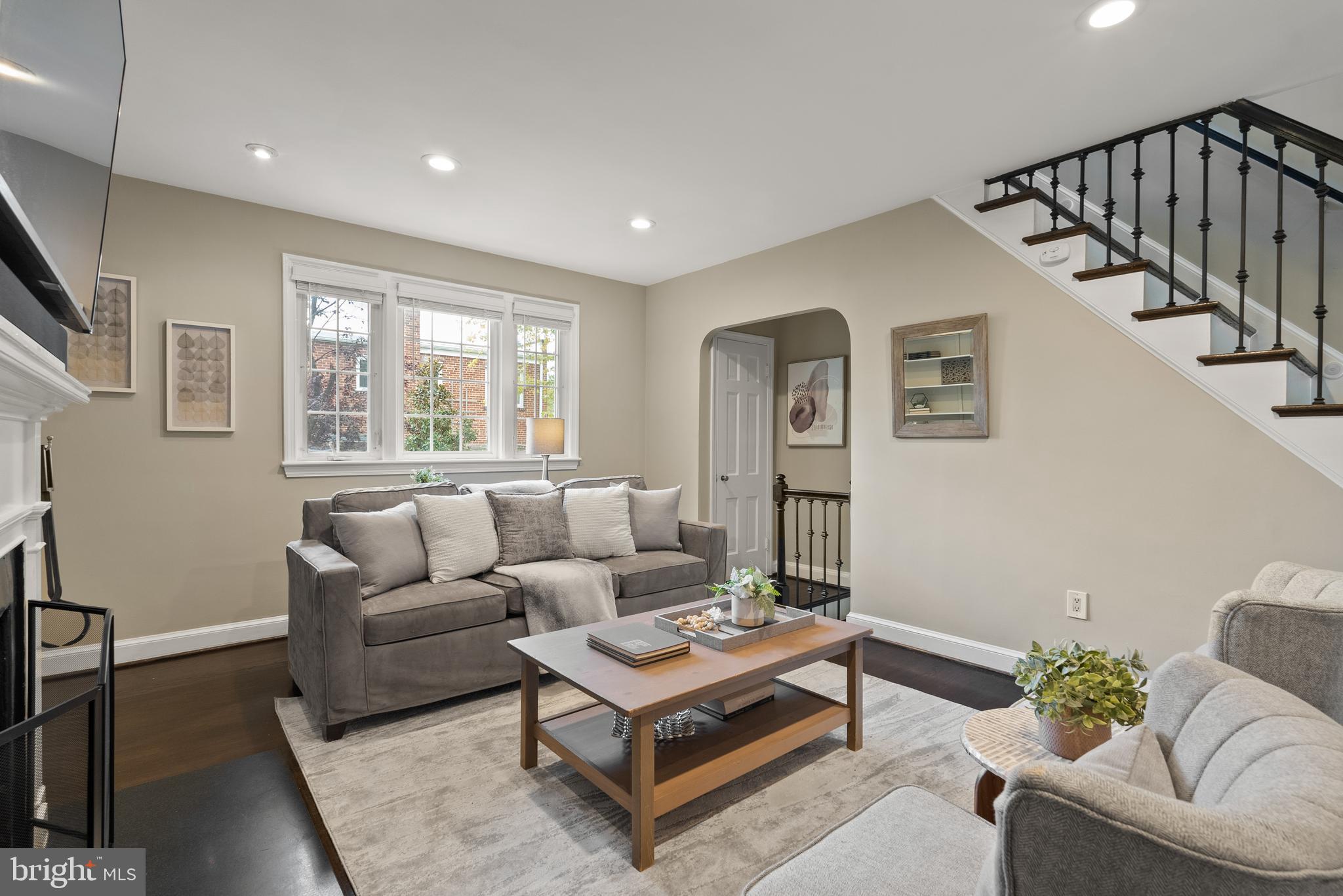 1121 POWHATAN STREET