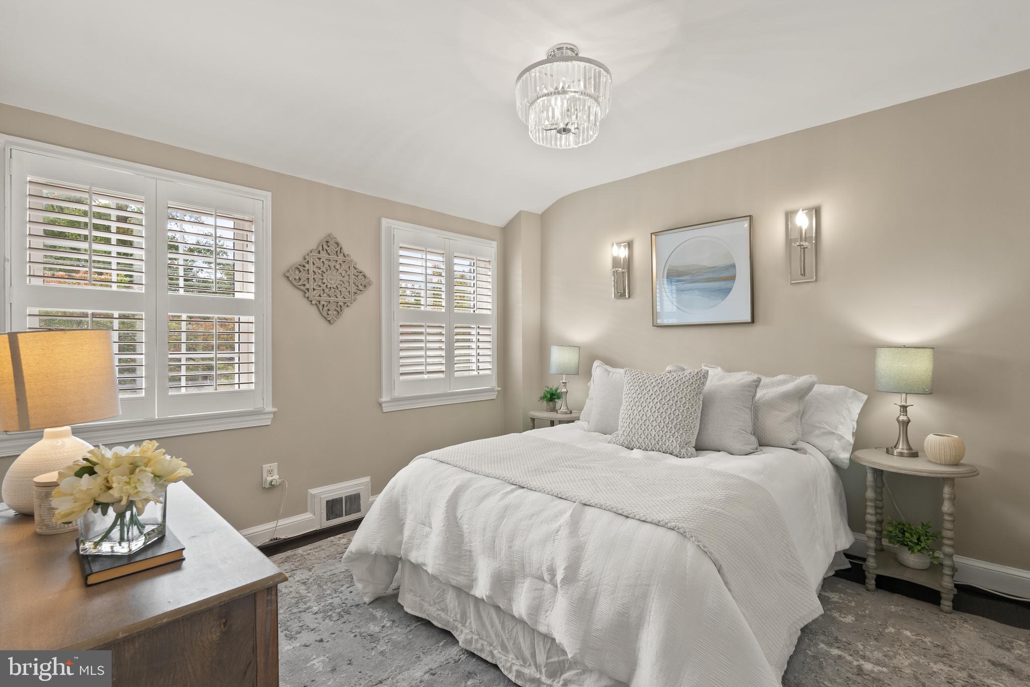 1121 POWHATAN STREET