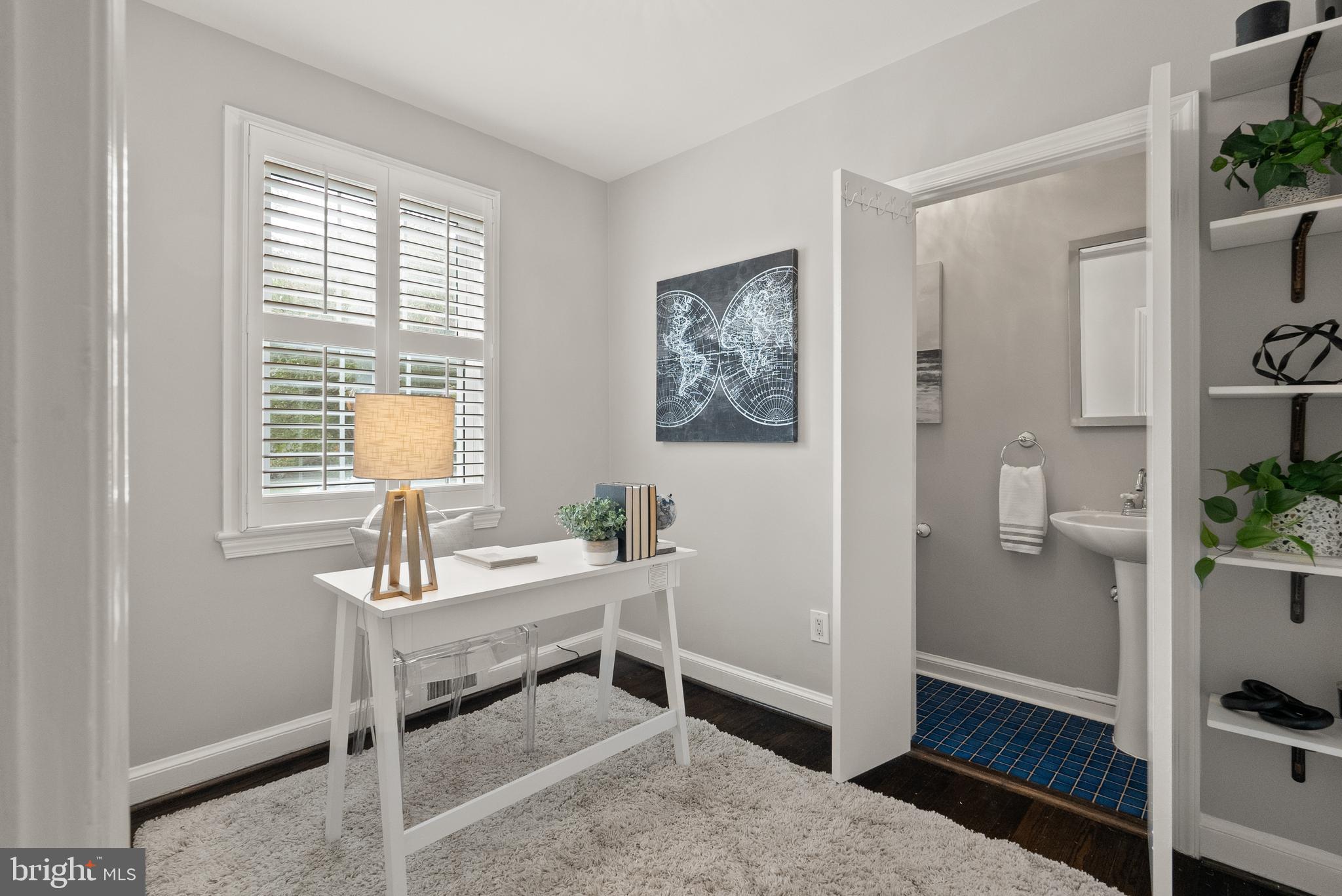 1121 POWHATAN STREET