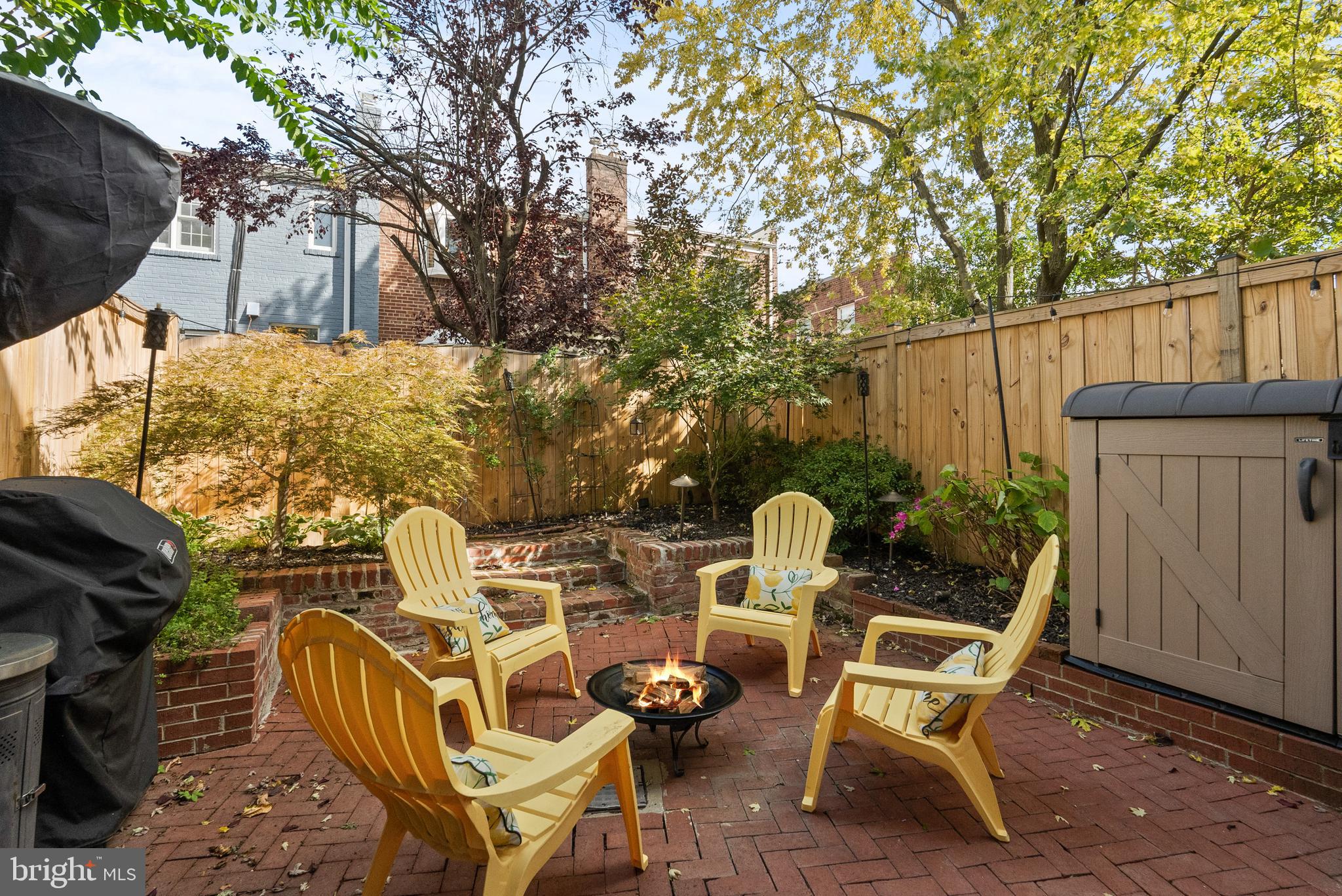 1121 POWHATAN STREET