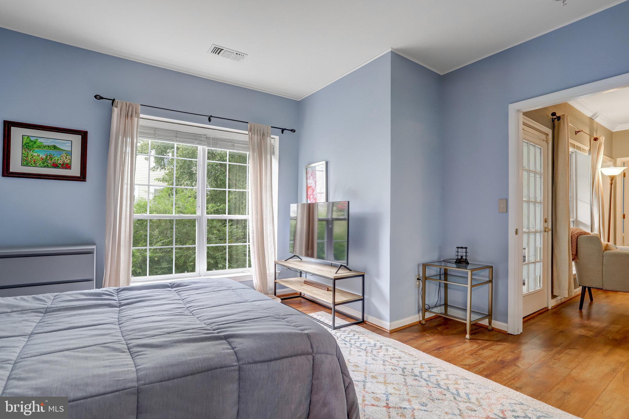 4551 STRUTFIELD LANE 4218