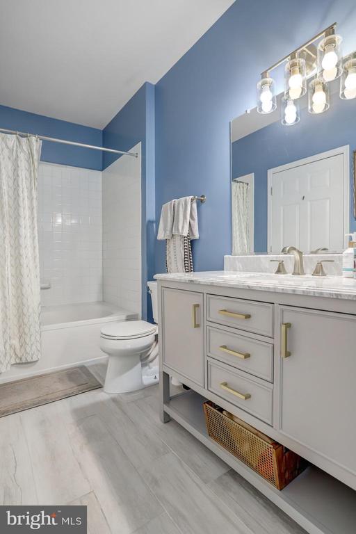 4551 STRUTFIELD LANE 4218