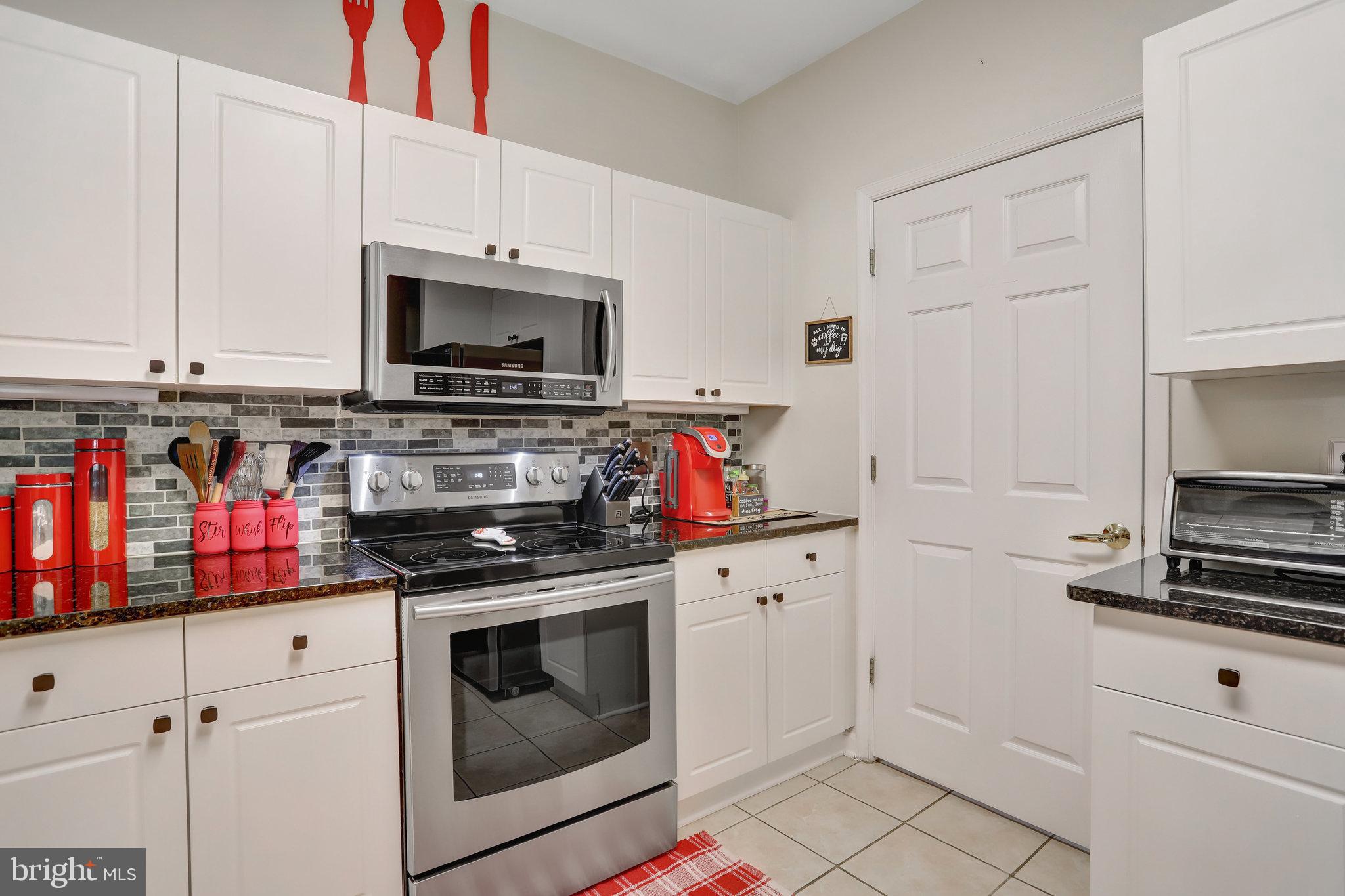 4551 STRUTFIELD LANE 4218