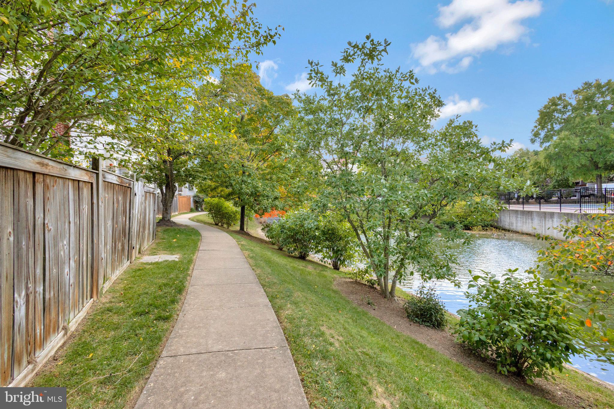1129 QUAKER HILL COURT