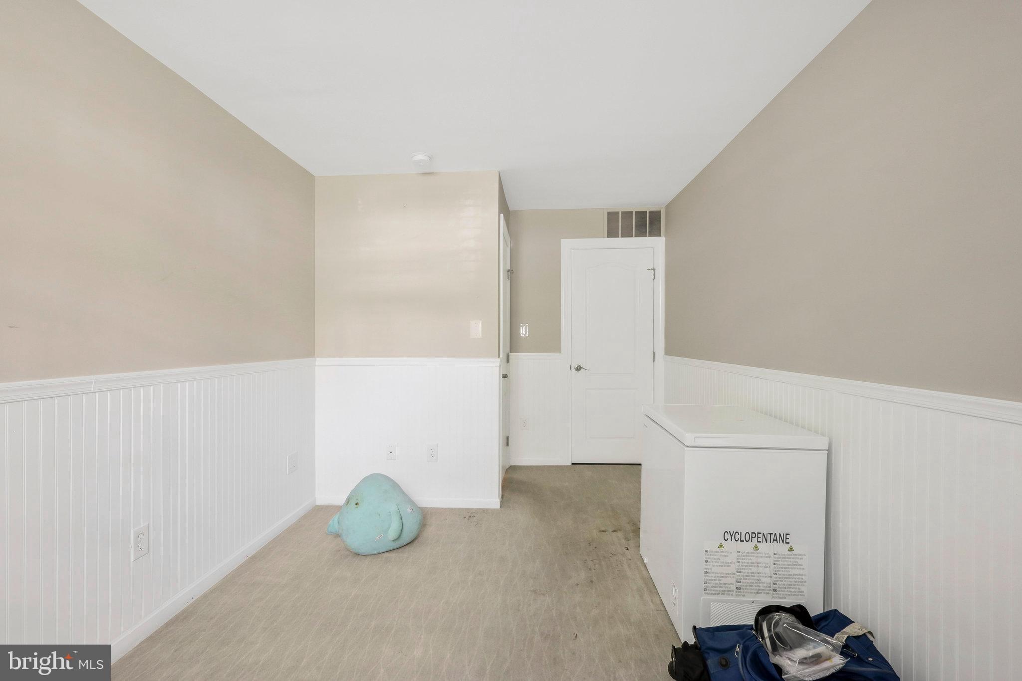 1129 QUAKER HILL COURT