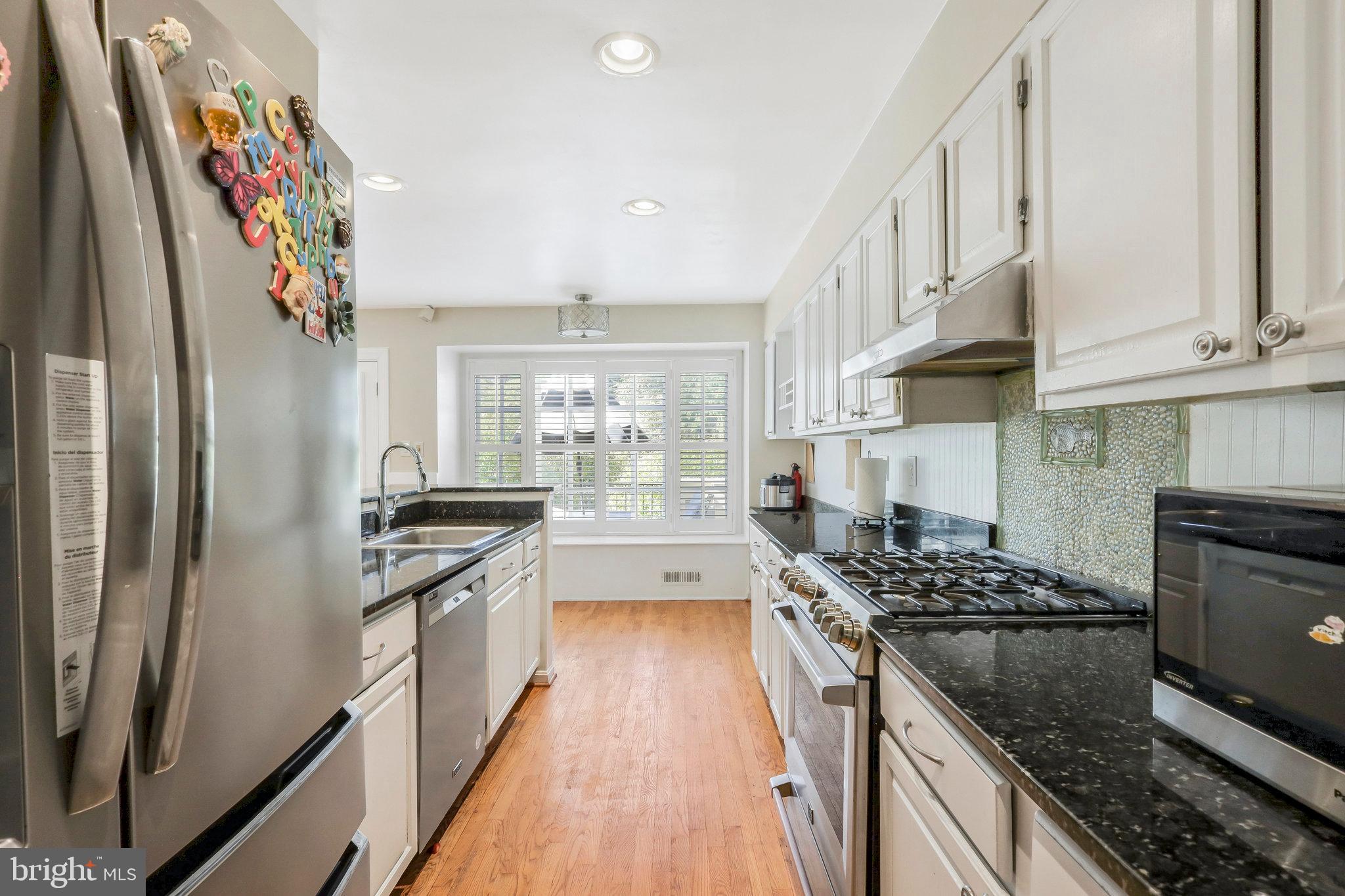 1129 QUAKER HILL COURT