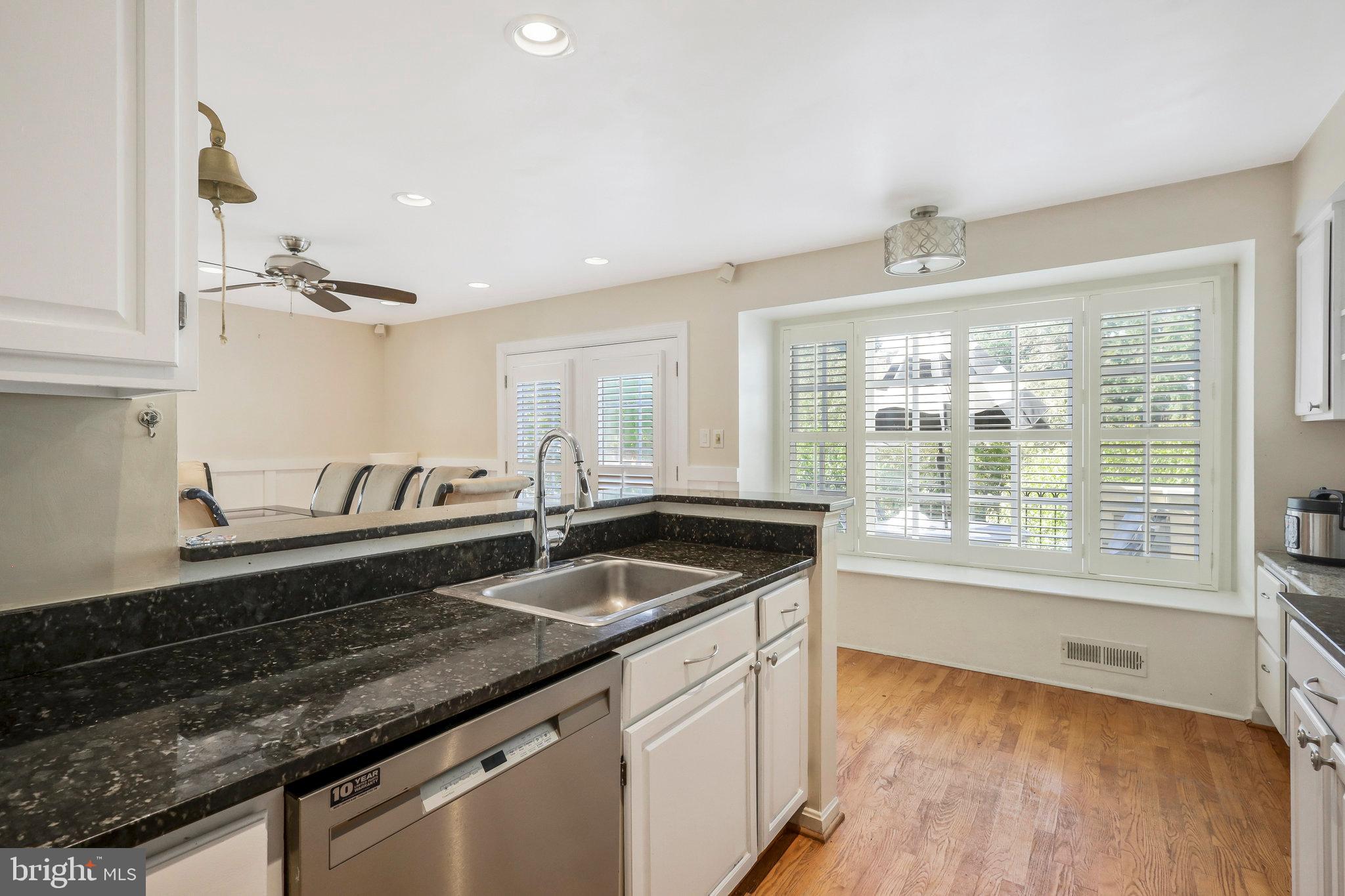 1129 QUAKER HILL COURT