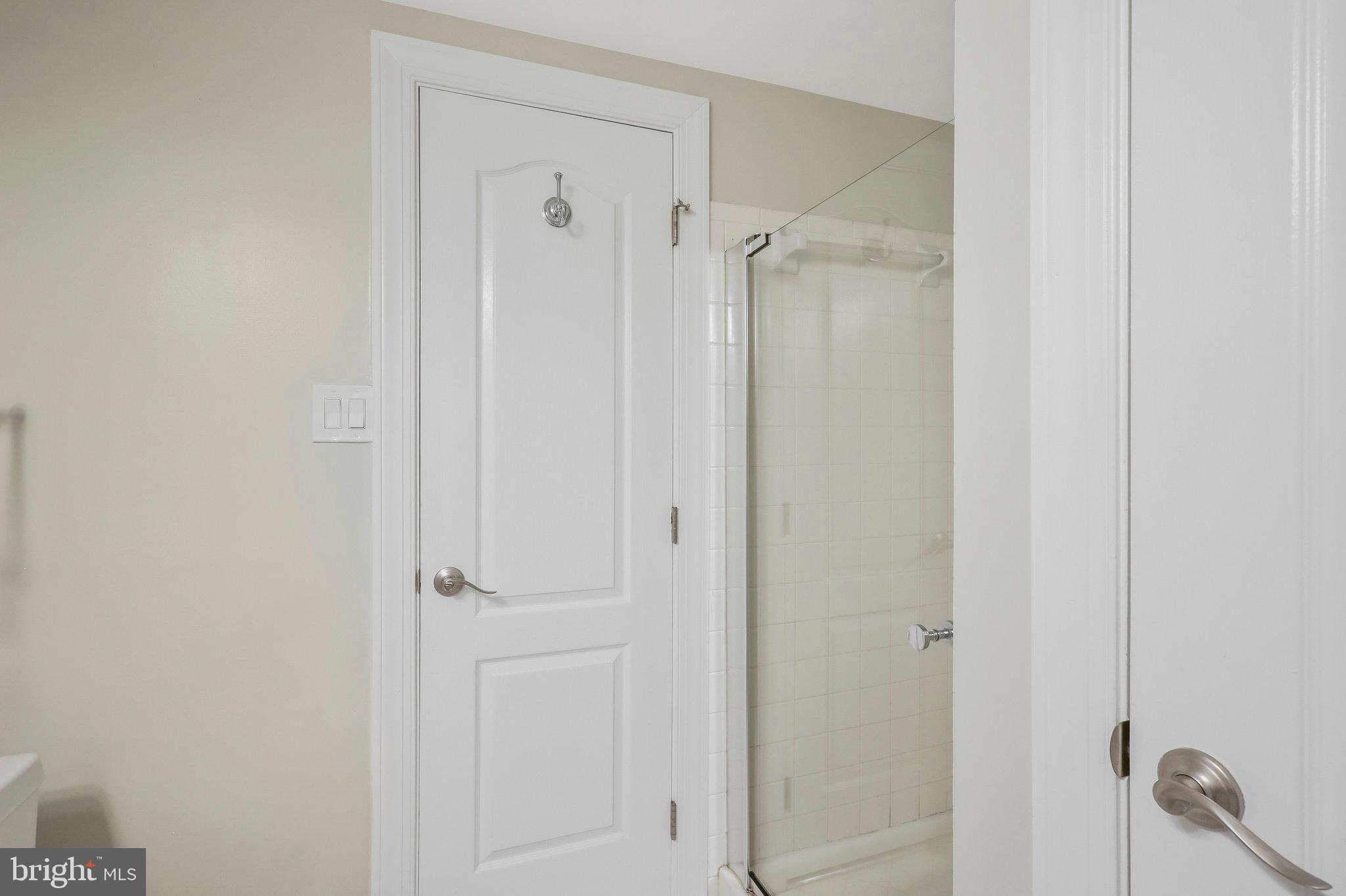 1129 QUAKER HILL COURT